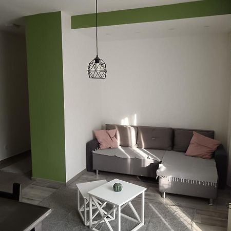 Apartman Petres Sombor Exterior foto