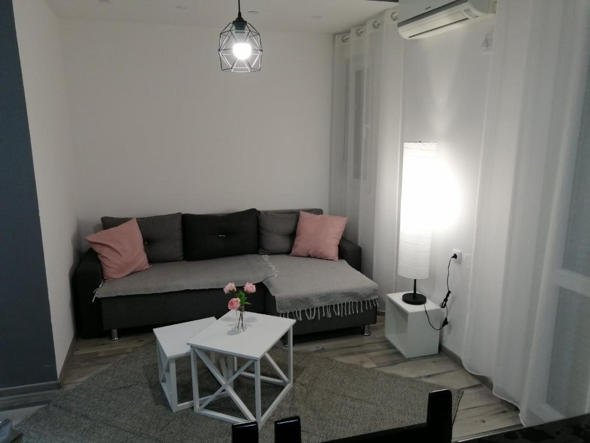 Apartman Petres Sombor Exterior foto